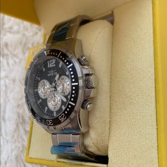(NWT) Invicta Men’s Pro Diver Chronograph Watch - Picture 4 of 8